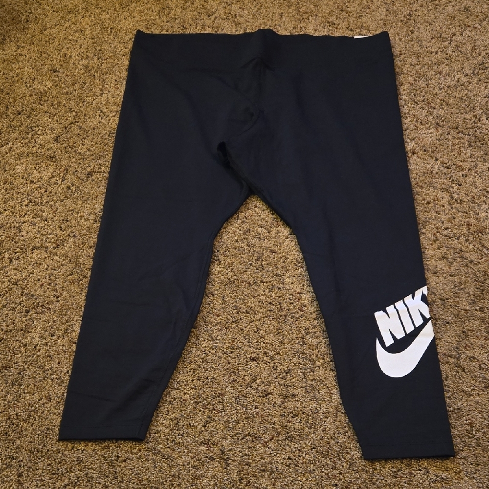 NWT Nike Black Leggings with White Logo, Size 3x
